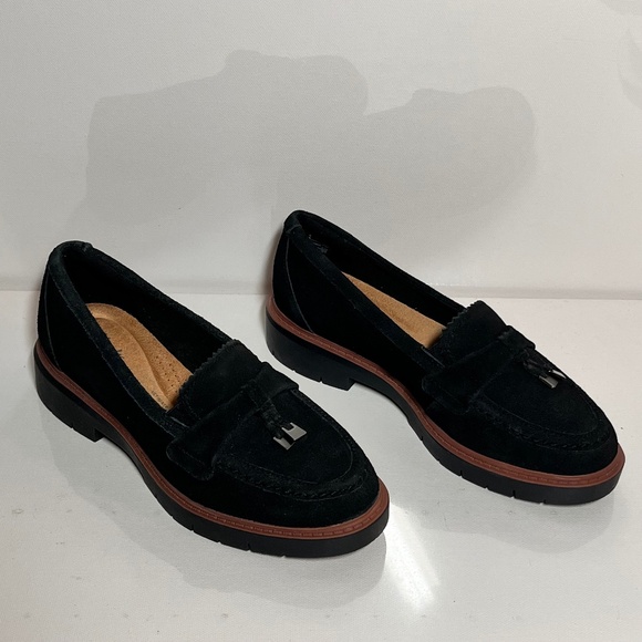 Clarks Westlynn Bella Leather Loafer - Picture 1 of 7